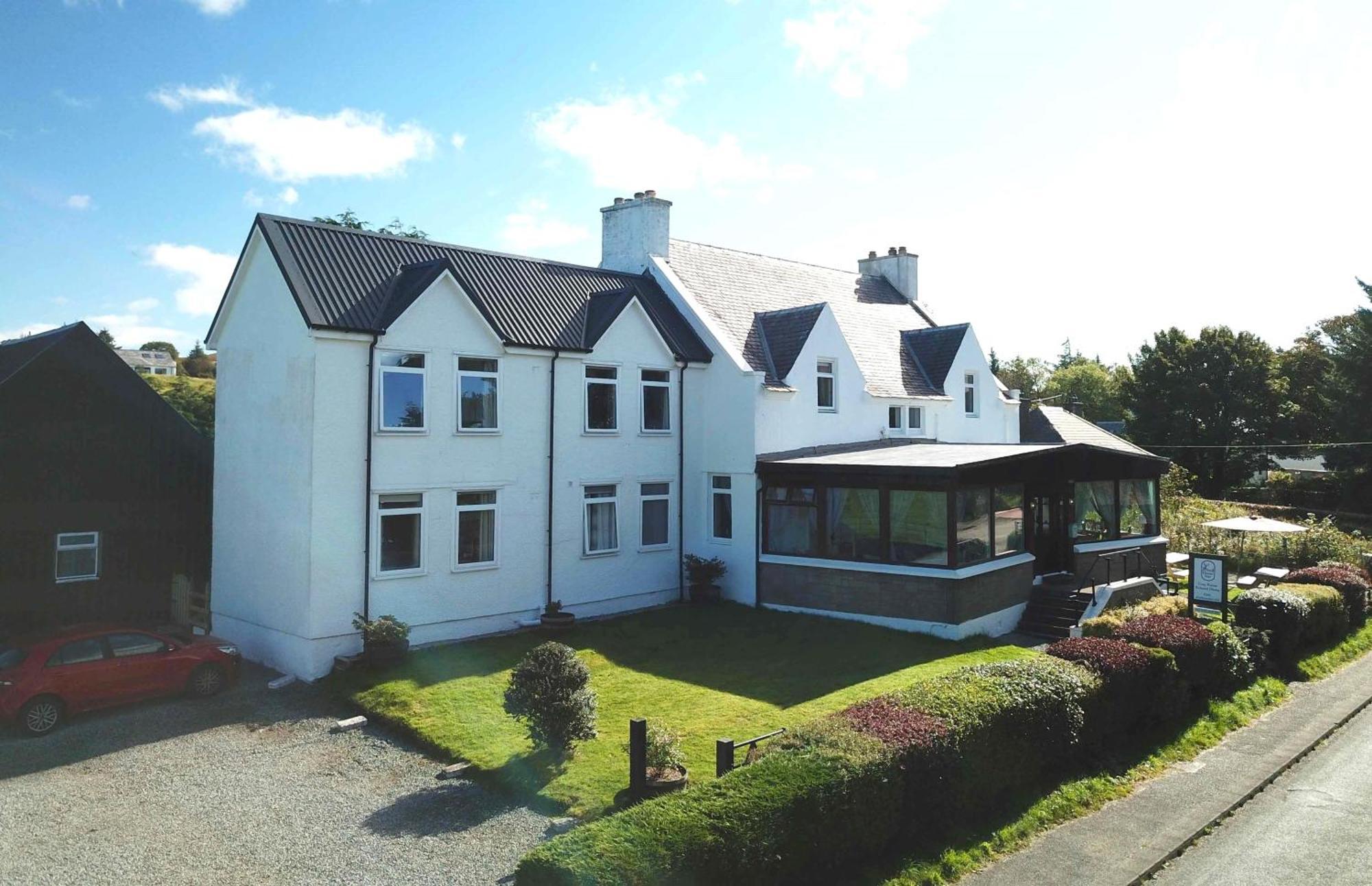11 Smart Central Hotels in the Hebrides Worth Booking