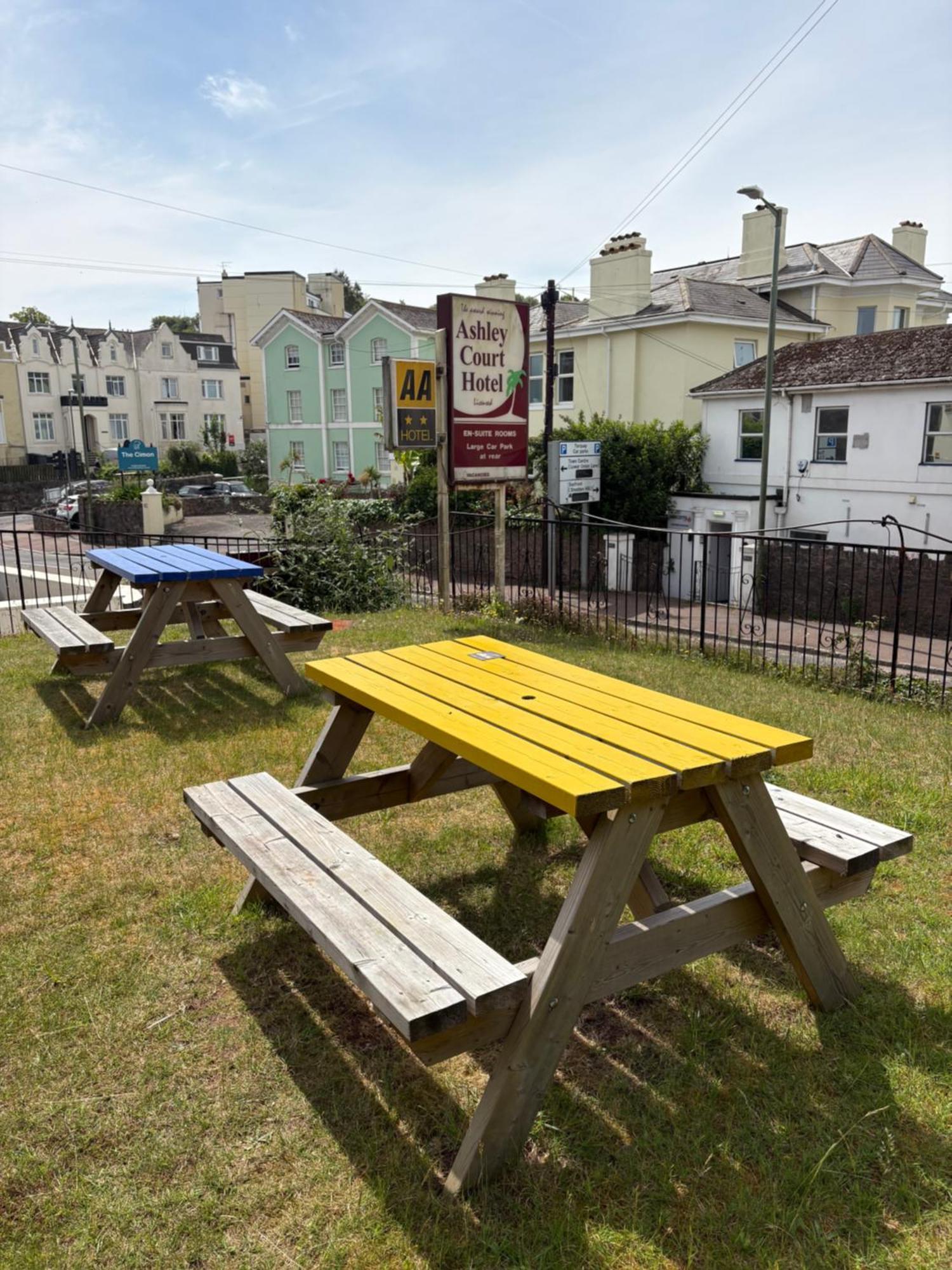 8 Best Devon Hotels for Solo Travellers Worth Booking